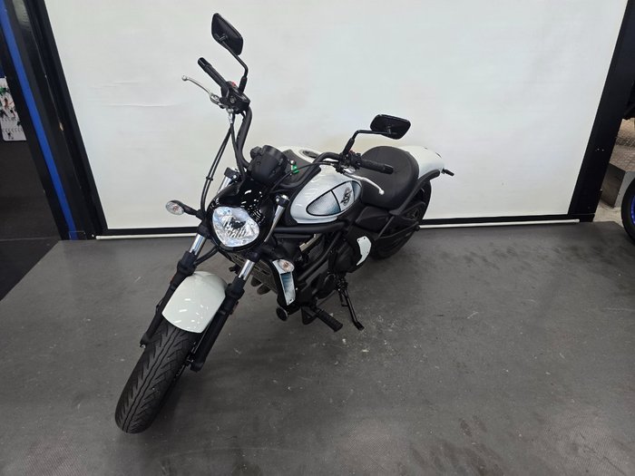 2022 Kawasaki VULCAN S SE White