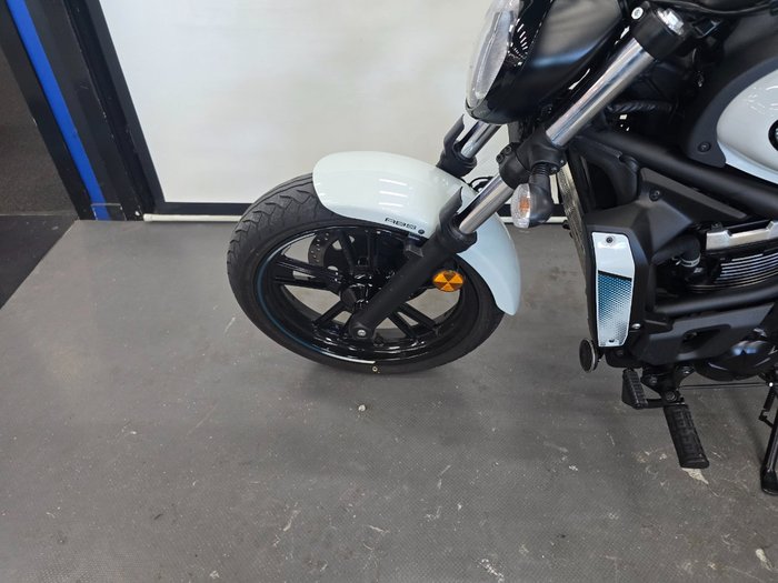 2022 Kawasaki VULCAN S SE White