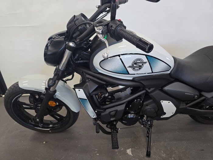2022 Kawasaki VULCAN S SE White