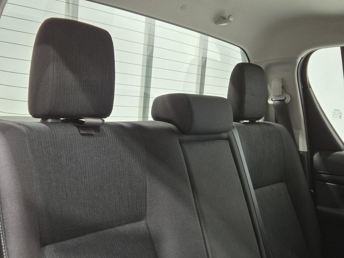 2022 Toyota Hilux SR