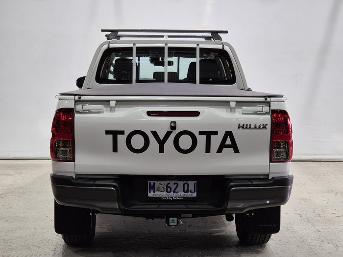 2022 Toyota Hilux SR