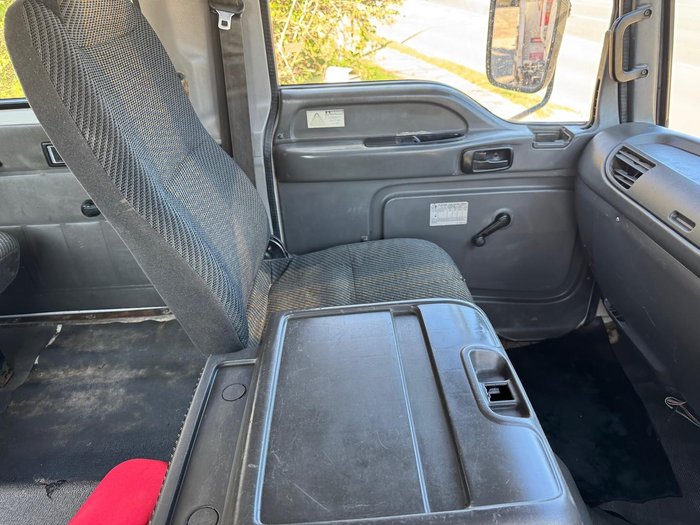 2005 Isuzu Frr 550 WHITE