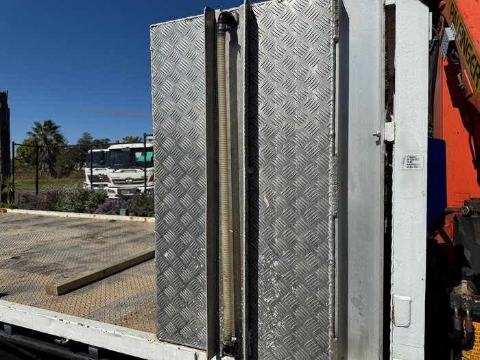 2005 Isuzu Frr 550 WHITE