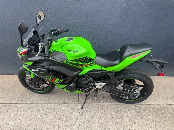 2023 Kawasaki NINJA 650 GREEN
