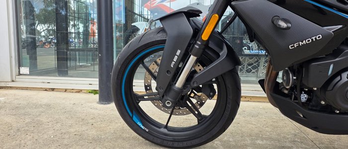 2023 CFMOTO 450 NK BLACK
