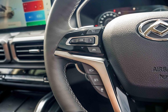 2025 LDV D90 Executive