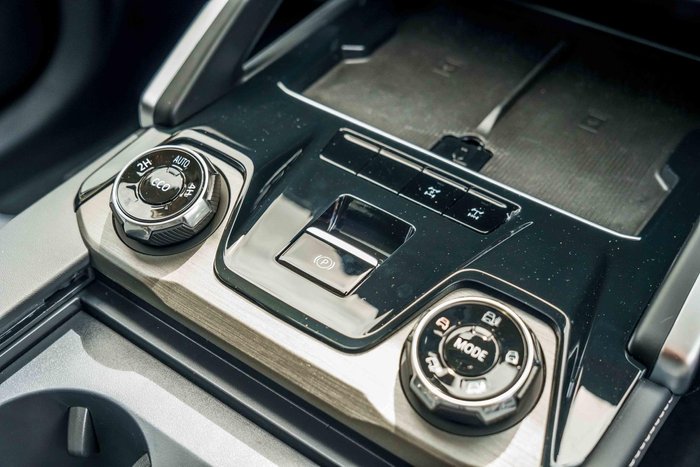 2025 LDV D90 Executive