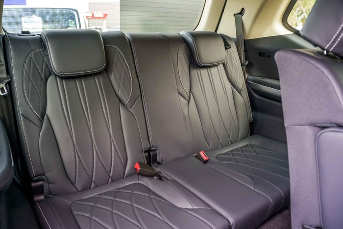 2025 LDV D90 Executive