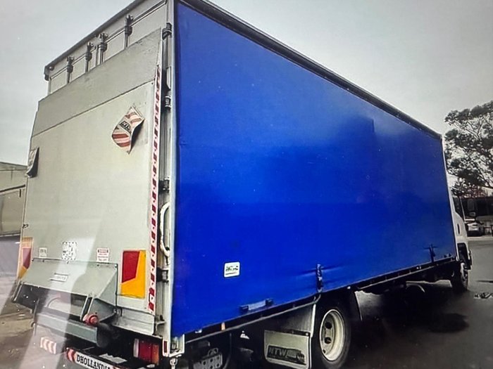 2015 Isuzu Fsr 850 Long WHITE