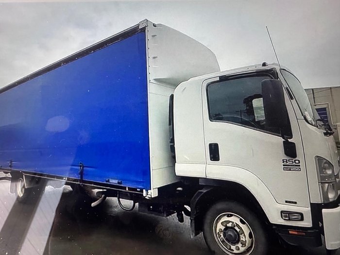 2015 Isuzu Fsr 850 Long WHITE