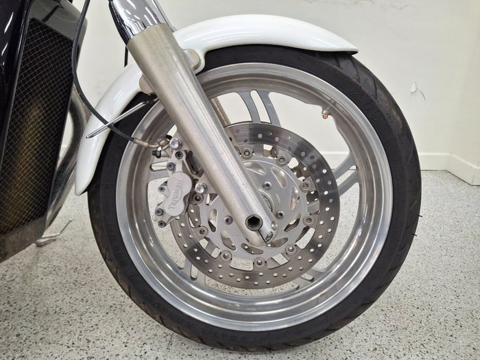 2011 Triumph THUNDERBIRD White