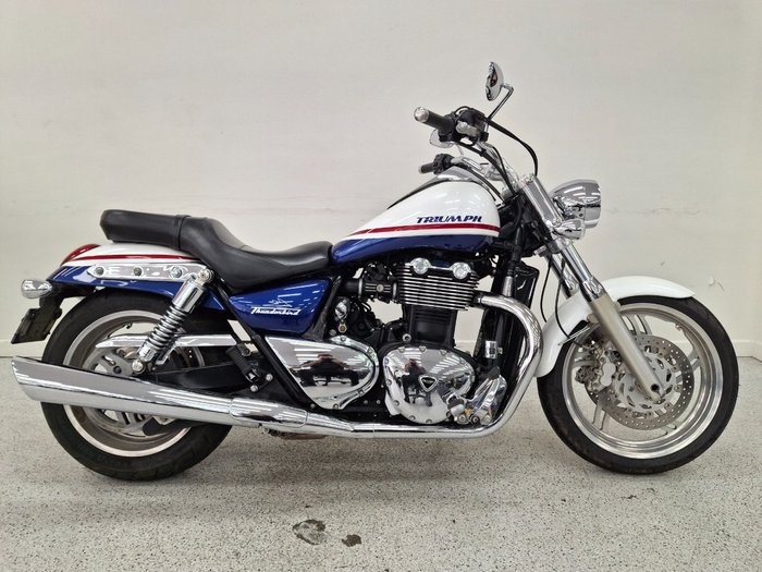 2011 Triumph THUNDERBIRD White