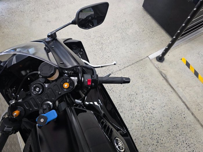 2025 Yamaha YZF-R7LA BLACK