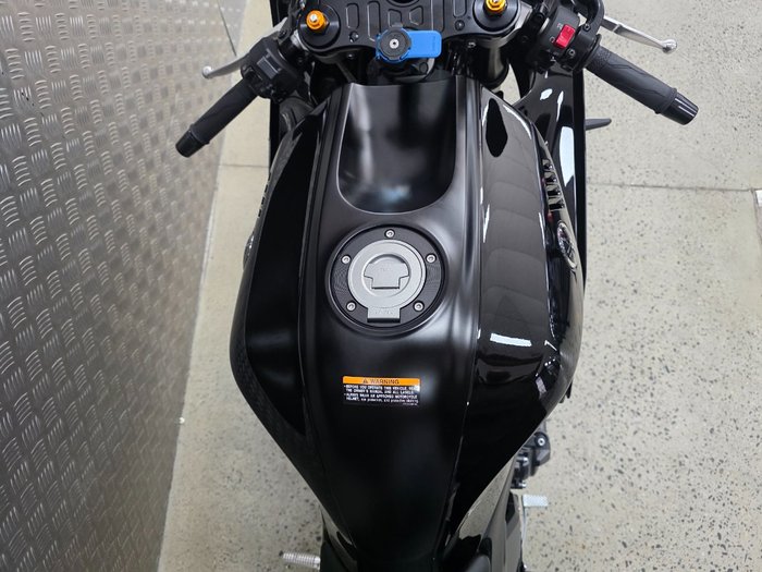 2025 Yamaha YZF-R7LA BLACK