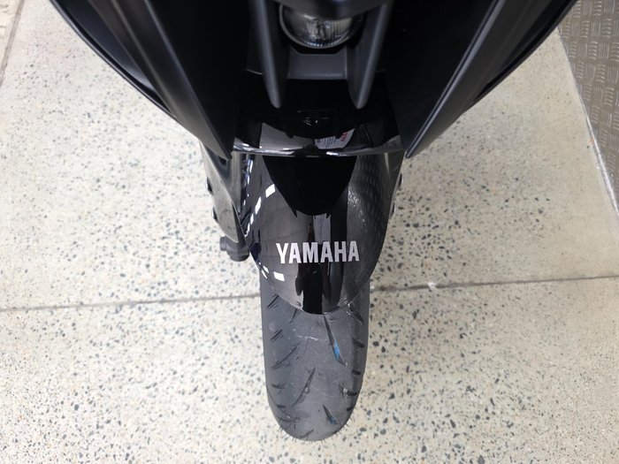 2025 Yamaha YZF-R7LA BLACK