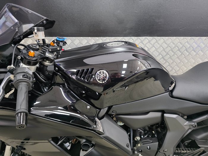 2025 Yamaha YZF-R7LA BLACK