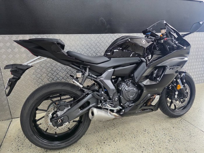 2025 Yamaha YZF-R7LA BLACK