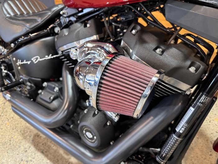 2017 Harley-davidson FXBB STREET BOB Red