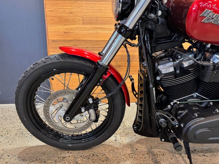 2017 Harley-davidson FXBB STREET BOB Red