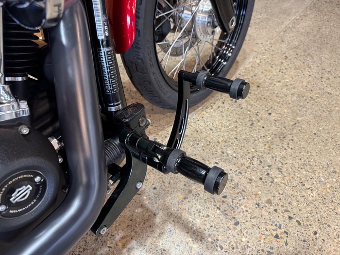 2017 Harley-davidson FXBB STREET BOB Red
