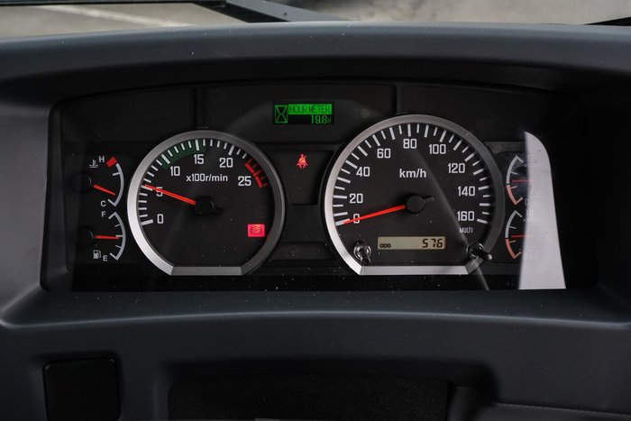 2025 Isuzu F Series FYJ300-350