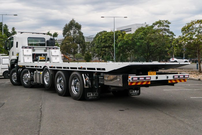 2025 Isuzu F Series FYJ300-350