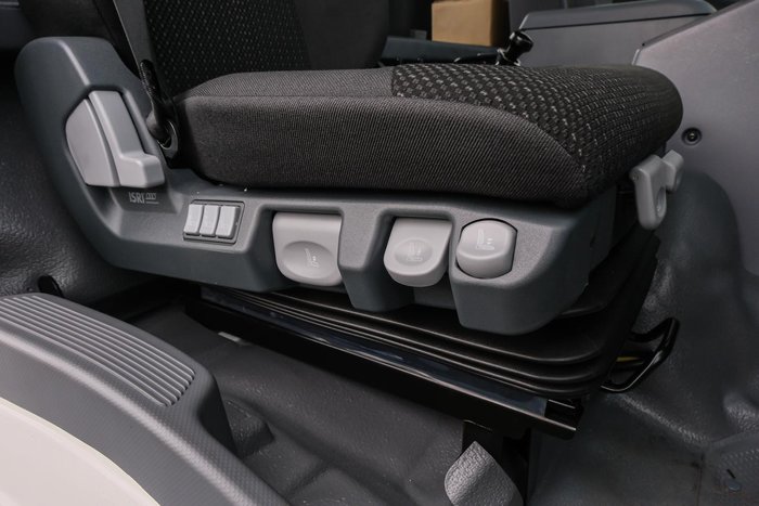 2025 Isuzu F Series FYJ300-350