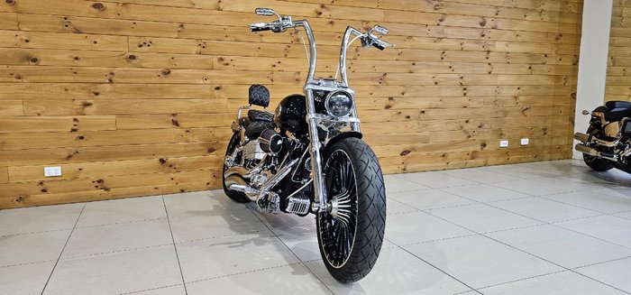 2016 Harley-davidson FXSB SOFTAIL BREAKOUT Black