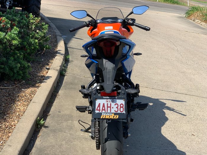 2023 CFMOTO 300 SR ABS LAVA ORANGE