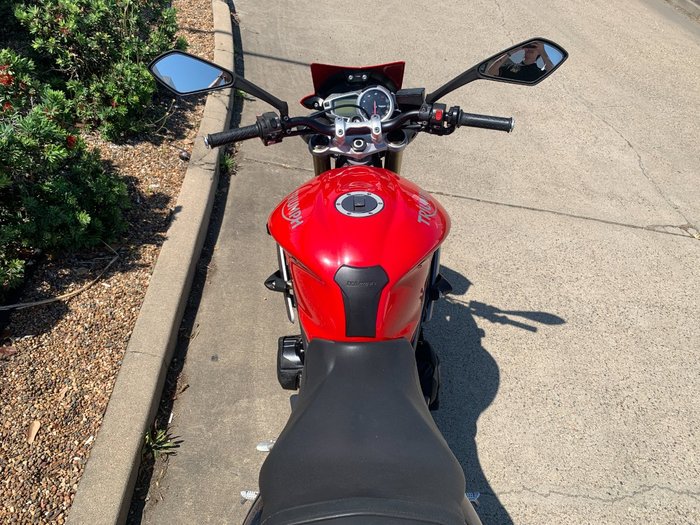 2014 Triumph STREET TRIPLE 660 Red