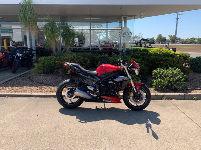 2014 Triumph STREET TRIPLE 660 Red