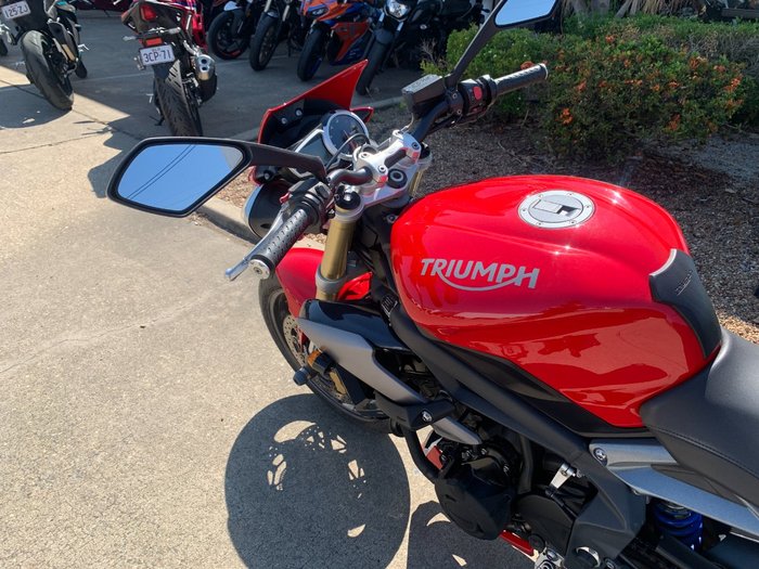 2014 Triumph STREET TRIPLE 660 Red