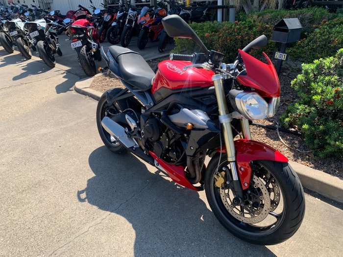 2014 Triumph STREET TRIPLE 660 Red