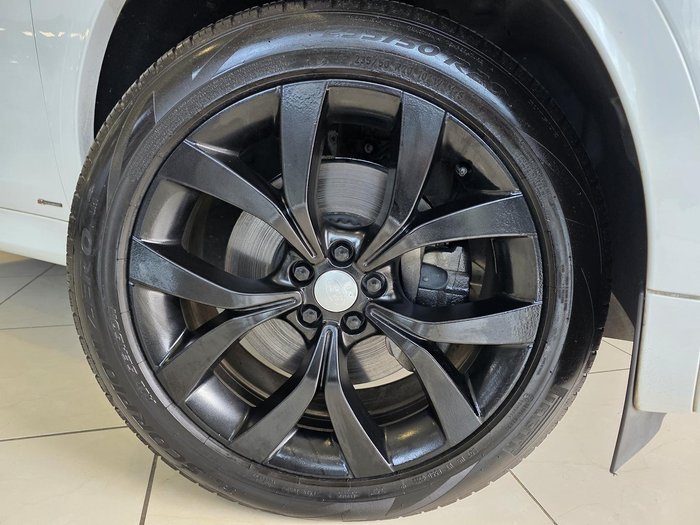 2019 Land Rover Discovery SD4 S Series 5 MY20 Four Wheel Drive Fuji White