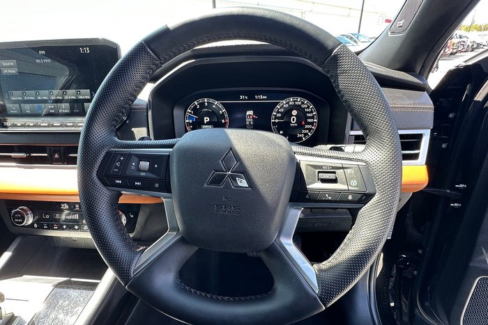 2023 Mitsubishi Outlander Exceed Tourer