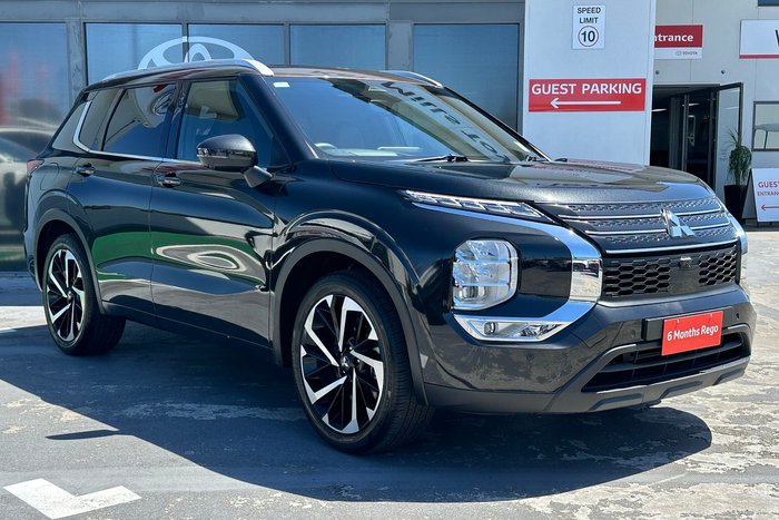 2023 Mitsubishi Outlander Exceed Tourer