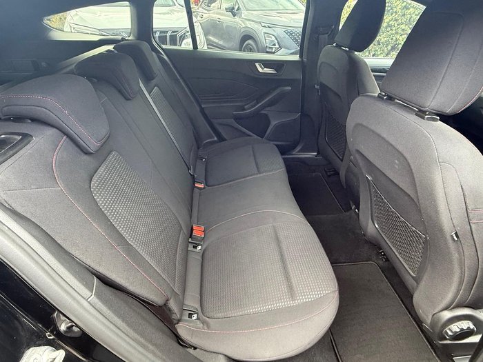 2019 Ford Focus ST-Line