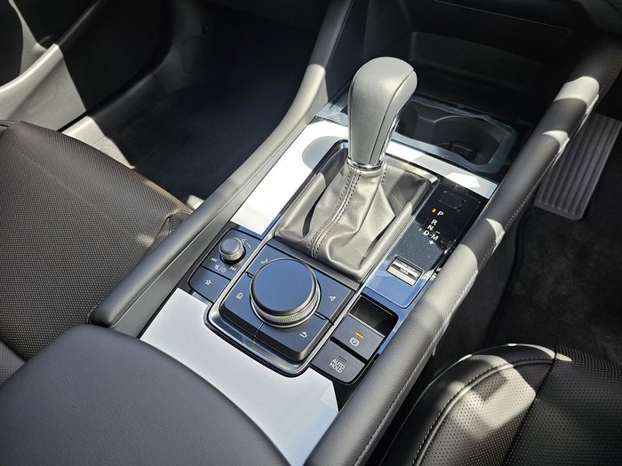 2025 Mazda 3 G25 Astina