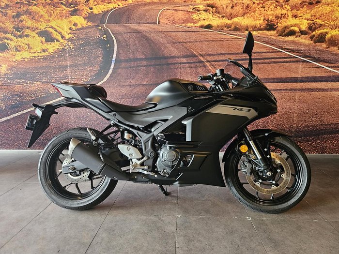 2025 Yamaha YZF-R3 R3 Black