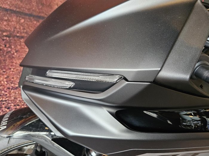 2025 Yamaha YZF-R3 R3 Black