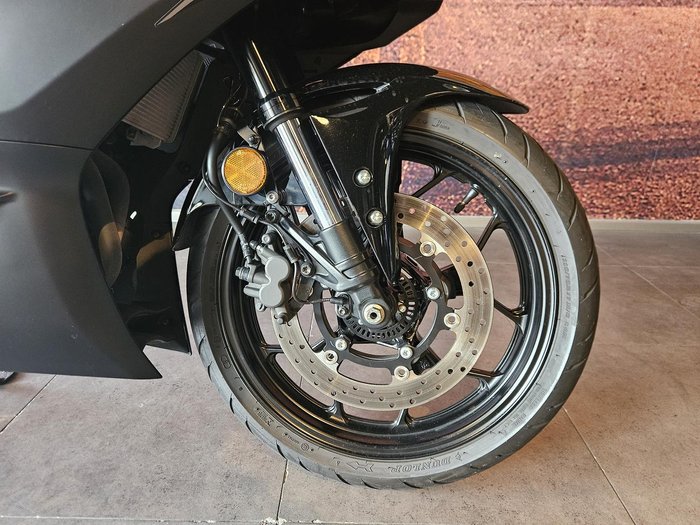 2025 Yamaha YZF-R3 R3 Black