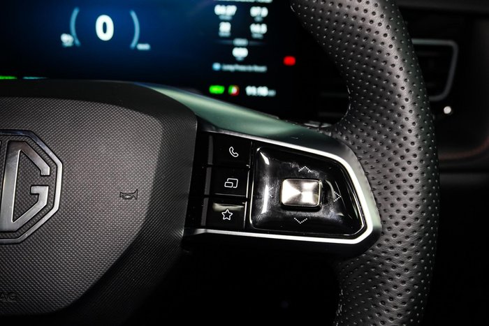 2025 MG HS Hybrid+ Essence