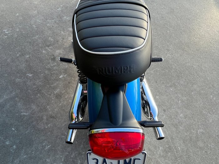 2023 Triumph BONNEVILLE T120 Blue / White