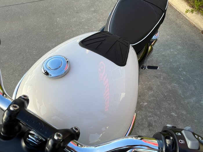 2023 Triumph BONNEVILLE T120 Blue / White
