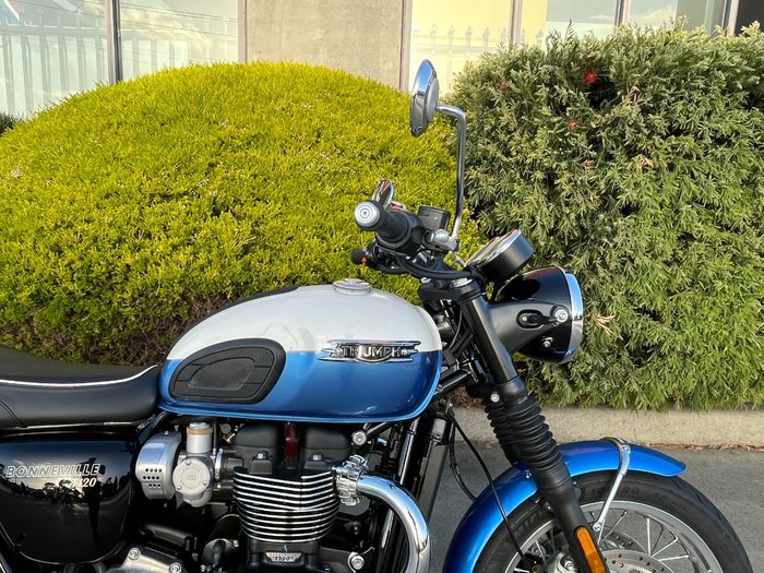 2023 Triumph BONNEVILLE T120 Blue / White