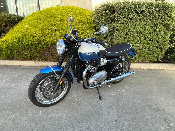2023 Triumph BONNEVILLE T120 Blue / White