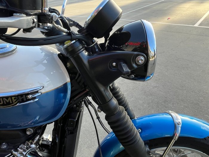2023 Triumph BONNEVILLE T120 Blue / White