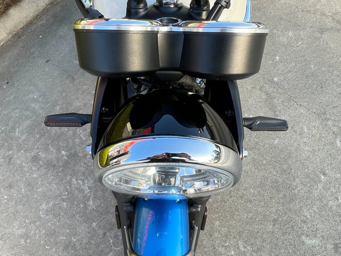2023 Triumph BONNEVILLE T120 Blue / White