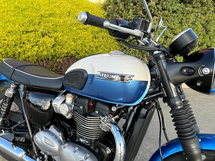 2023 Triumph BONNEVILLE T120 Blue / White