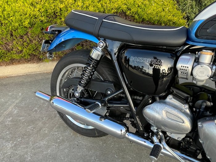 2023 Triumph BONNEVILLE T120 Blue / White